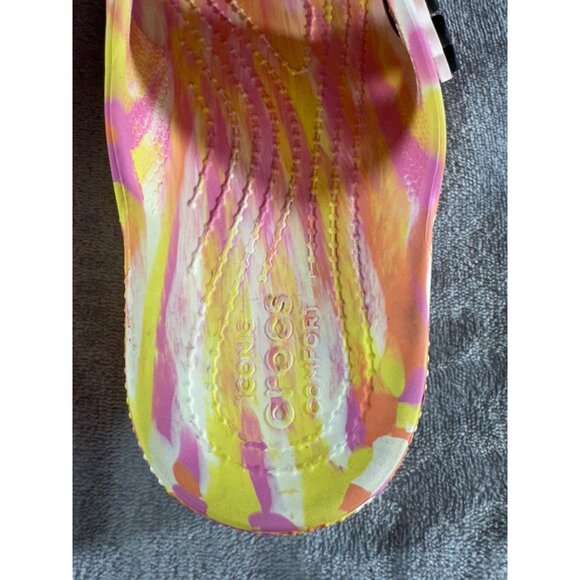 Crocs womens 6 sandels pink -yellow-orange open toe - Picture 10 of 16